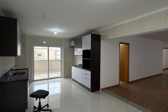 Cozinha de apartamento à venda com 3 quartos, 240m² em Nova Petrópolis, São Bernardo do Campo