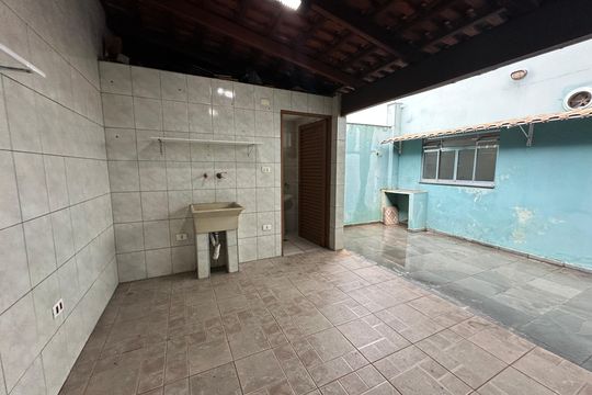 Área de Serviço de casa para alugar com 3 quartos, 182m² em Nova Aldeinha/aldeia, Barueri