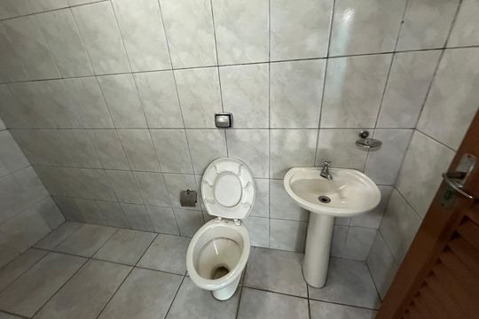 Banheiro de casa para alugar com 3 quartos, 182m² em Nova Aldeinha/aldeia, Barueri