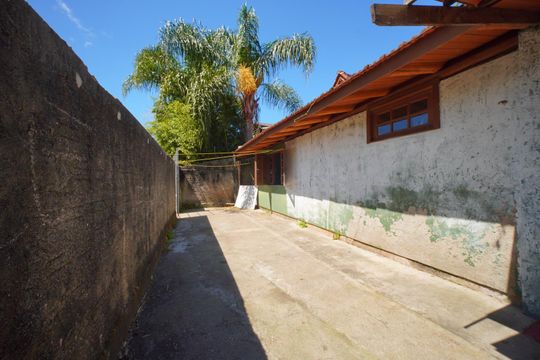 Área externa  de casa para alugar com 2 quartos, 120m² em Rio Tavares, Florianópolis