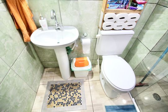 Banheiro de apartamento para alugar com 2 quartos, 52m² em Jardim Indaia, Ferraz de Vasconcelos
