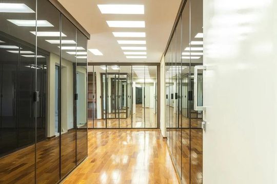 Closet de apartamento à venda com 4 quartos, 375m² em Jardim Analia Franco, São Paulo