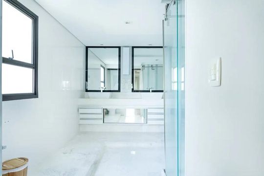 Banheiro de apartamento à venda com 4 quartos, 375m² em Jardim Analia Franco, São Paulo