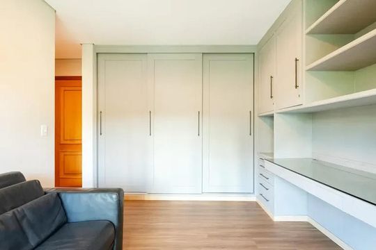 Quarto de apartamento à venda com 3 quartos, 375m² em Jardim Analia Franco, São Paulo