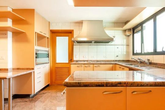 Cozinha de apartamento à venda com 3 quartos, 375m² em Jardim Analia Franco, São Paulo