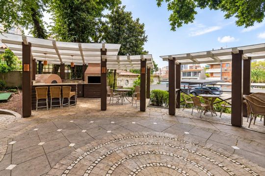 Área Externa de apartamento para alugar com 3 quartos, 150m² em Petrópolis, Porto Alegre