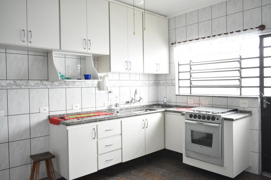 Cozinha de casa à venda com 3 quartos, 130m² em Parque Imperial, São Paulo