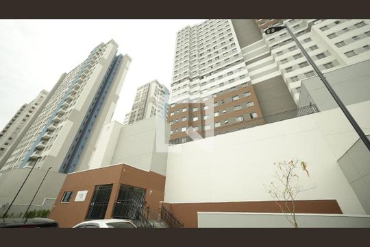 Fachada  de apartamento para alugar com 2 quartos, 74m² em Jardim, Santo André