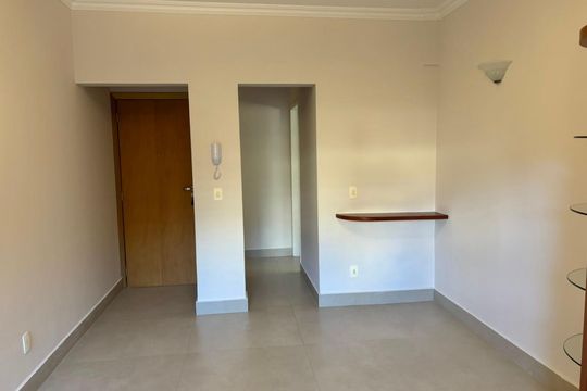 Sala de apartamento para alugar com 2 quartos, 70m² em Sion, Belo Horizonte