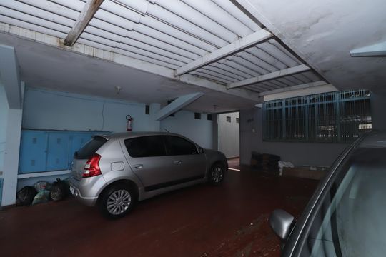 Garagem de casa à venda com 8 quartos, 293m² em Tatuapé, São Paulo