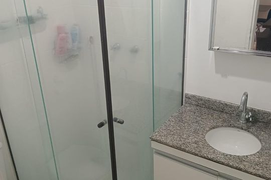 Banheiro social de apartamento para alugar com 2 quartos, 48m² em Planalto, São Bernardo do Campo