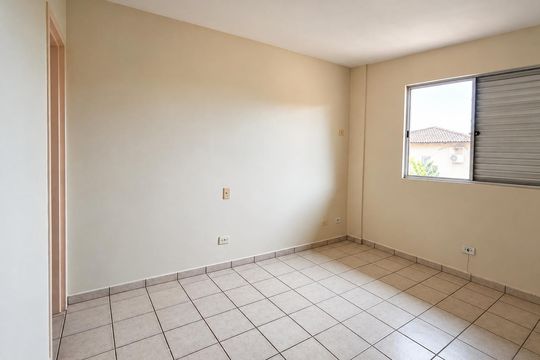Suíte de casa de condomínio para alugar com 3 quartos, 151m² em Setor Vila João Vaz, Goiânia