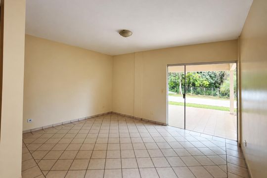 Sala de casa de condomínio para alugar com 3 quartos, 151m² em Setor Vila João Vaz, Goiânia