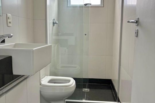 Banheiro Social de apartamento para alugar com 1 quarto, 40m² em Buritis, Belo Horizonte