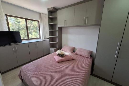 Quarto de apartamento para alugar com 2 quartos, 54m² em Santo Antônio, São José dos Pinhais