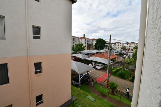 Quato 1 - Vista de apartamento à venda com 2 quartos, 47m² em Vila Sao Francisco, Hortolândia