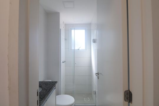 Banheiro de apartamento para alugar com 2 quartos, 48m² em Estância Velha, Canoas