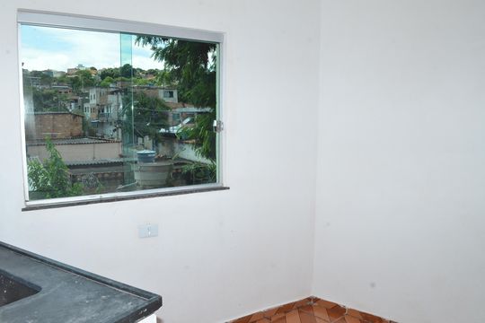 Casa para alugar com 2 quartos, 100m² em Ribeiro de Abreu, Belo Horizonte
