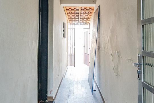 Entrada de casa para alugar com 3 quartos, 110m² em Vila das Merces, São Paulo