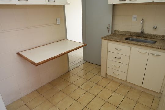 Cozinha de apartamento à venda com 2 quartos, 62m² em Setor Sul, Goiânia