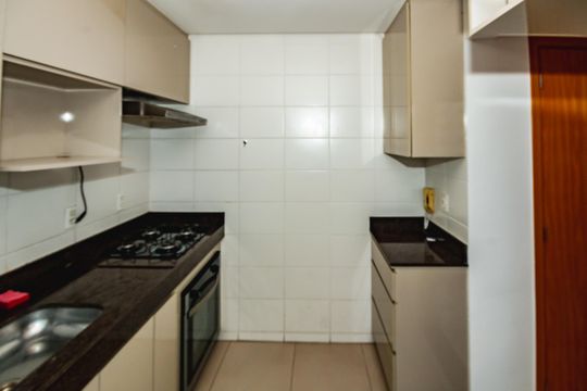 Cozinha de apartamento à venda com 2 quartos, 50m² em Conjunto Helena Antipoff, Belo Horizonte