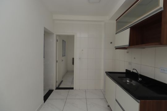 Cozinha de apartamento à venda com 1 quarto, 37m² em Vila Antonina, São Paulo