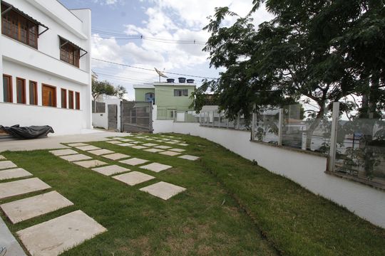 vaga  de casa de condomínio à venda com 2 quartos, 125m² em Salgado Filho, Belo Horizonte