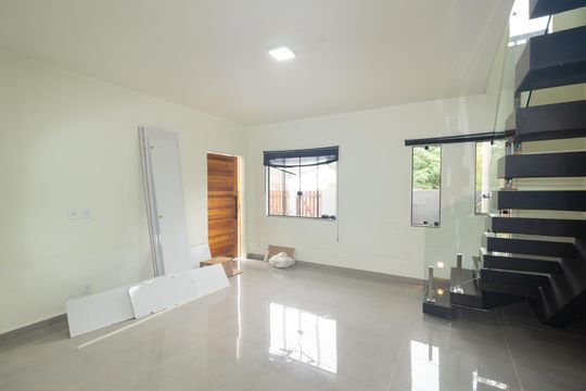 Sala/Cozinha de casa de condomínio para alugar com 3 quartos, 310m² em Campo Grande, Rio de Janeiro