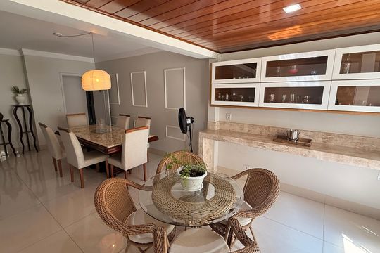 Apartamento à venda com 4 quartos, 160m² em Nova Suiça, Goiânia