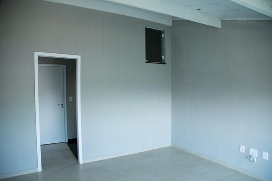 Sacada fechada  de casa de condomínio à venda com 3 quartos, 128m² em Vila Taquari, São Paulo