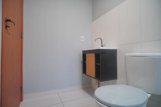 Banheiro de apartamento para alugar com 2 quartos, 60m² em Santo Afonso, Novo Hamburgo