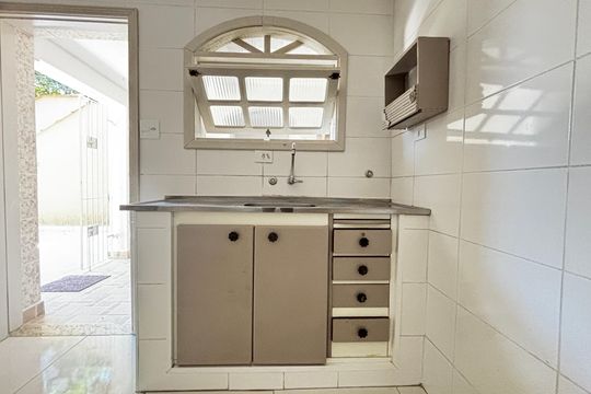 Cozinha de casa para alugar com 2 quartos, 70m² em Vila Alto de Santo Andre, Santo André