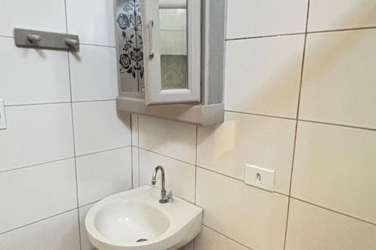 Banheiro de casa para alugar com 2 quartos, 70m² em Vila Alto de Santo Andre, Santo André