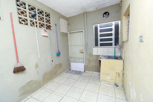 Área de Serviço de casa à venda com 2 quartos, 134m² em Vila Alzira, Santo André