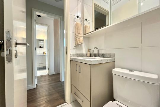 Banheiro Corredor de apartamento à venda com 2 quartos, 56m² em Vila da Saúde, São Paulo