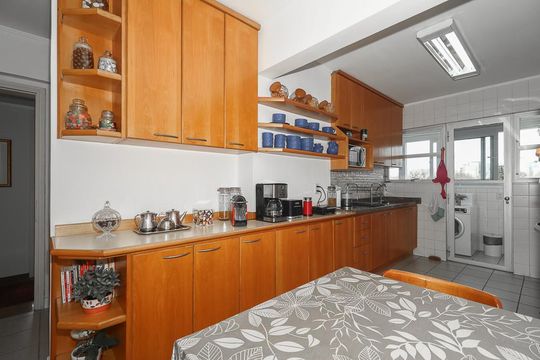 Cozinha de apartamento à venda com 3 quartos, 135m² em Mont’serrat, Porto Alegre