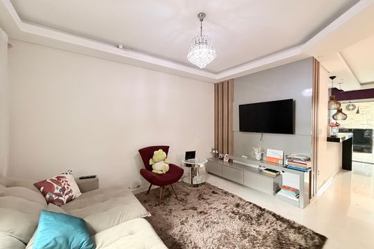 Casa à venda com 3 quartos, 202m² em Jardim Marambaia Ii, Jundiaí