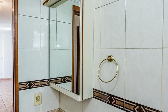 Banheiro de apartamento para alugar com 2 quartos, 55m² em Jardim Iris, São Paulo
