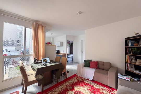Apartamento à venda com 2 quartos, 50m² em Diamante, Contagem