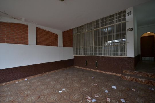 Garagem de casa à venda com 4 quartos, 156m² em Jardim Trussardi, São Paulo