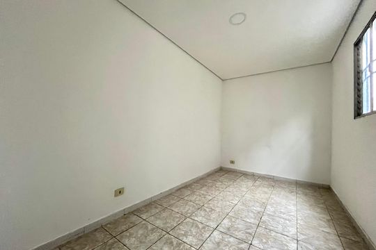 Suite  de casa para alugar com 1 quarto, 35m² em Vila Imperio, São Paulo