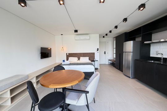 Studio de kitnet/studio para alugar com 1 quarto, 43m² em Jardim Analia Franco, São Paulo