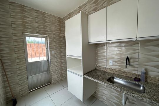 Cozinha de casa para alugar com 2 quartos, 76m² em Bento Ribeiro, Rio de Janeiro