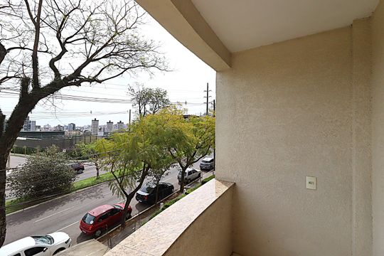 Sacada da Sala de apartamento à venda com 2 quartos, 59m² em Petrópolis, Porto Alegre