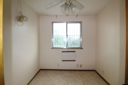 Quarto 1 de apartamento à venda com 2 quartos, 48m² em Jacarepaguá, Rio de Janeiro