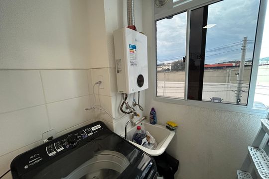Área de Serviço de apartamento para alugar com 2 quartos, 41m² em Guadalupe, Rio de Janeiro