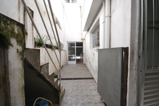 Quintal de casa à venda com 7 quartos, 200m² em Rio Pequeno, São Paulo
