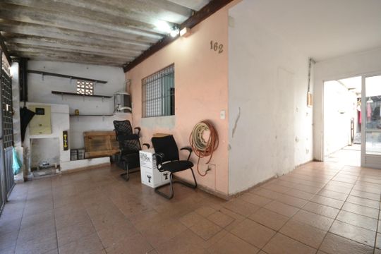 Garagem de casa à venda com 7 quartos, 200m² em Rio Pequeno, São Paulo