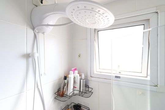 Banheiro de apartamento à venda com 1 quarto, 38m² em Barra Funda, São Paulo