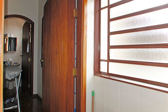 Casa à venda com 3 quartos, 212m² em Jardim Italia, Vinhedo